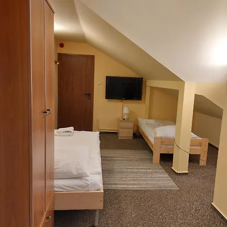 Ustronie Han/Misafirhane