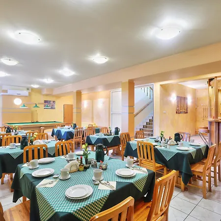 Han/Misafirhane Ustronie 2*