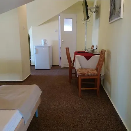 Ustronie 2* Piaseczno (Masovia)